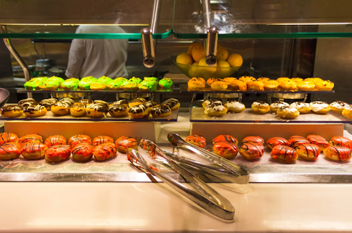 Is it Safe to Eat Food On A Cruise?